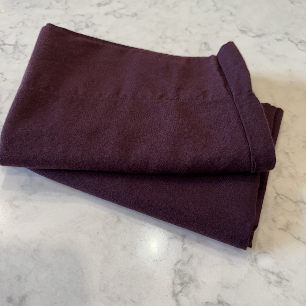 UGG Queen Size Pillow Cases Burgundy Set Of 2